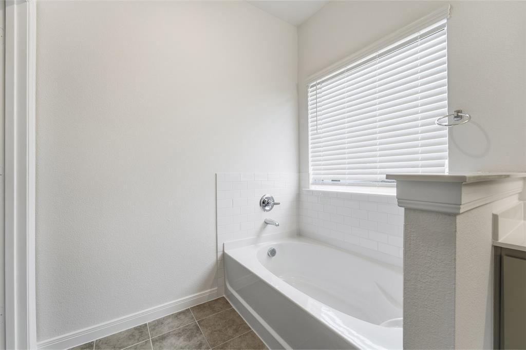 232 Triple Crown Road Property Photo 17