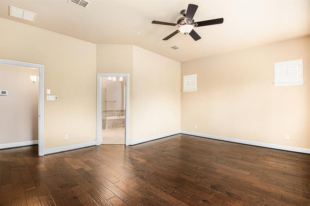 204 Lilypad Bend Property Photo 20