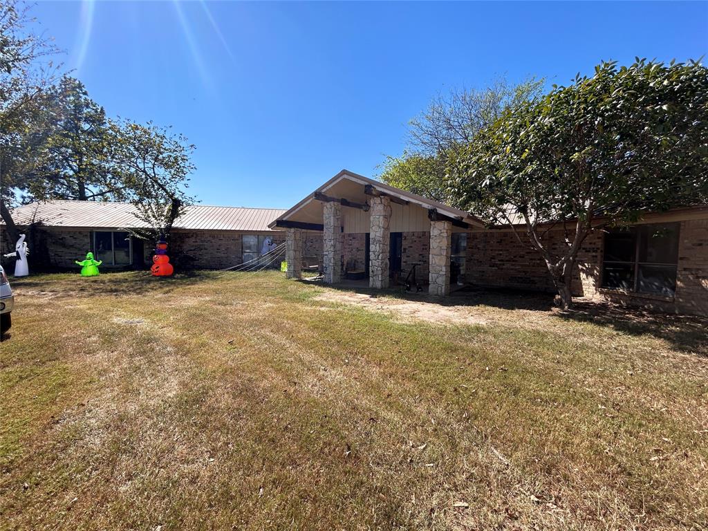 1816 County Road 2386 Property Photo 4
