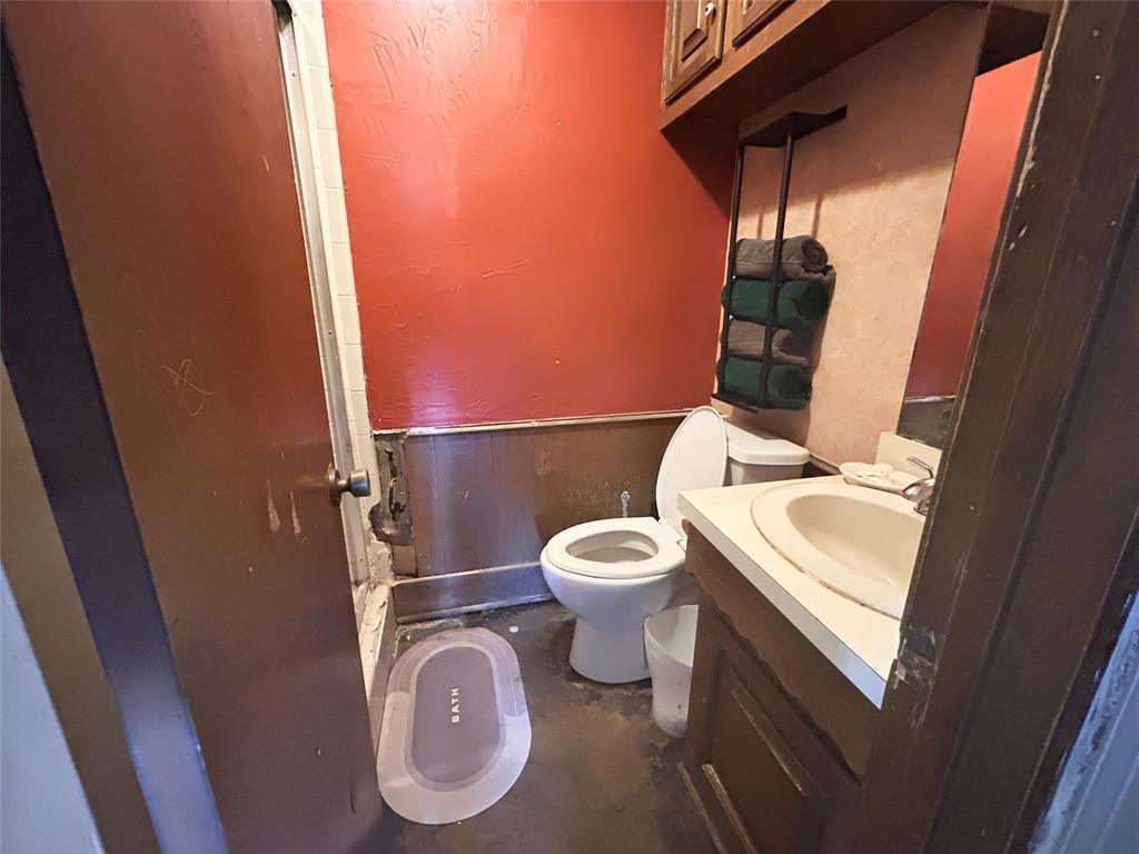 1816 County Road 2386 Property Photo 8