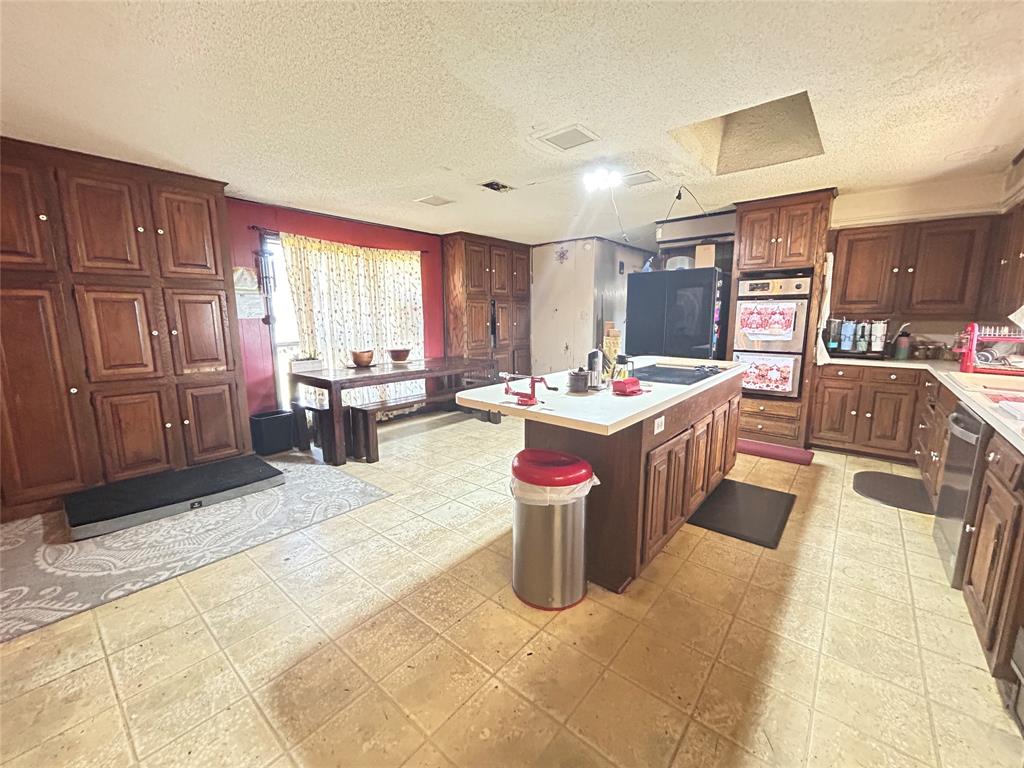 1816 County Road 2386 Property Photo 13