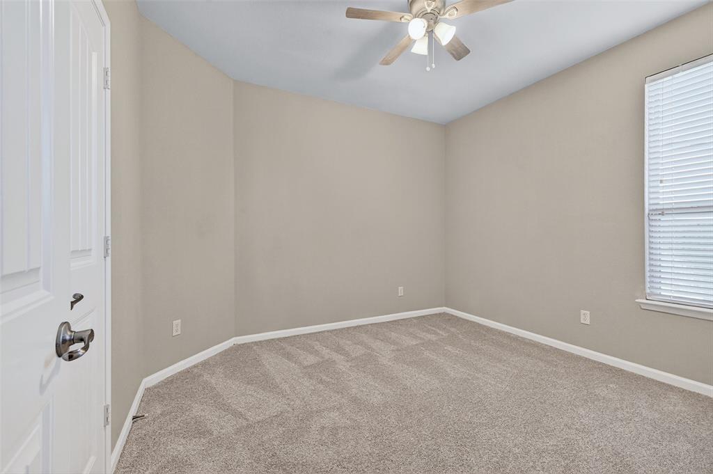 405 Roger Graves Circle Property Photo 7