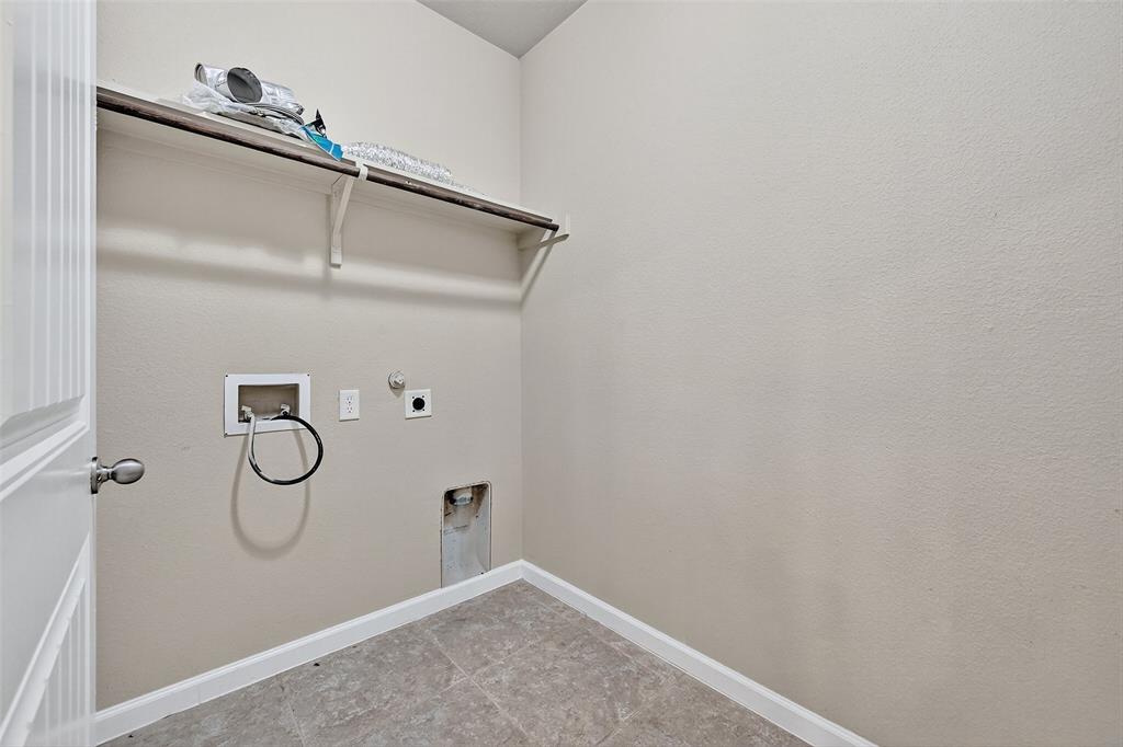 405 Roger Graves Circle Property Photo 10