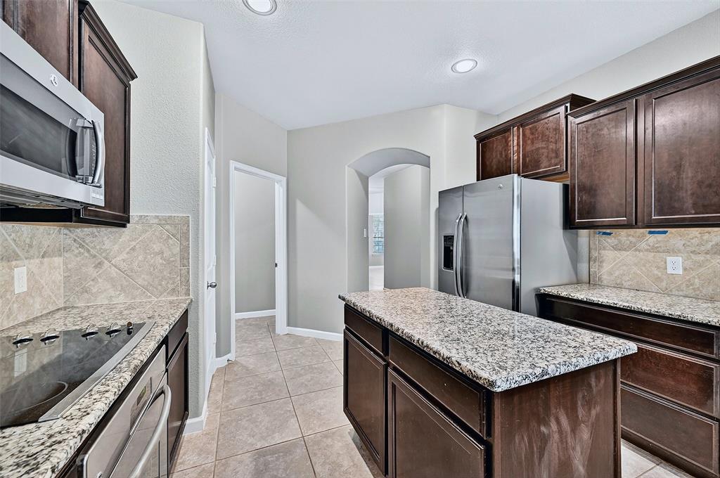405 Roger Graves Circle Property Photo 12