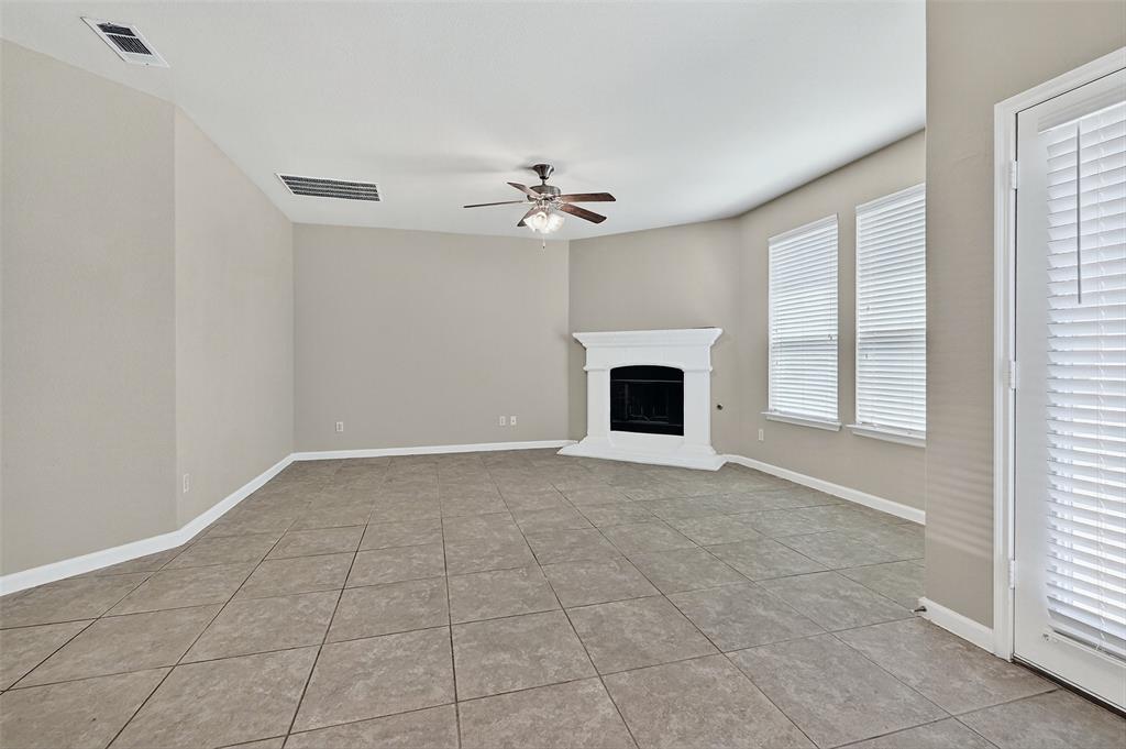 405 Roger Graves Circle Property Photo 17