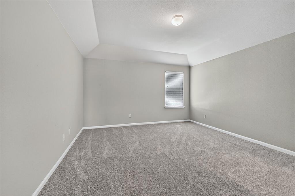 405 Roger Graves Circle Property Photo 28