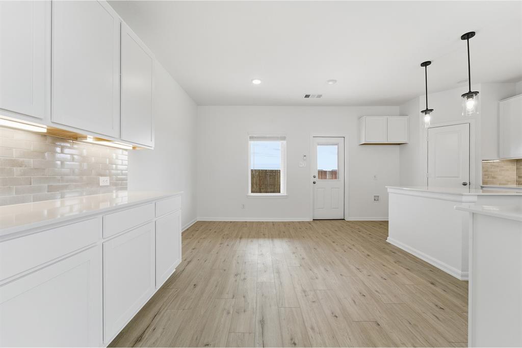228 Charismatic Road Property Photo 9