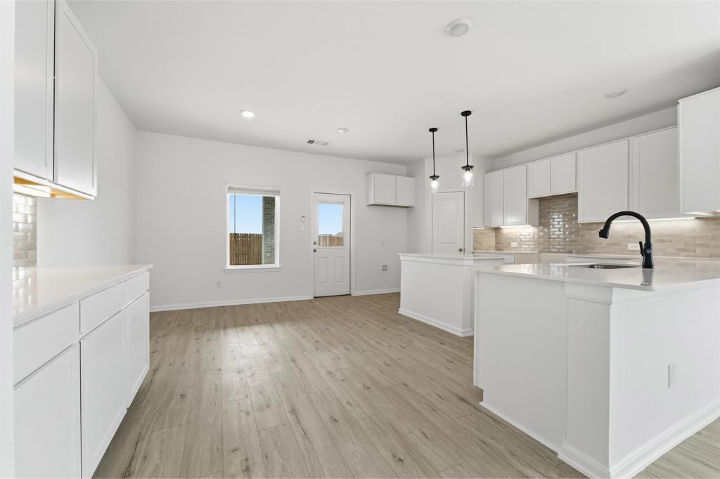 228 Charismatic Road Property Photo 10