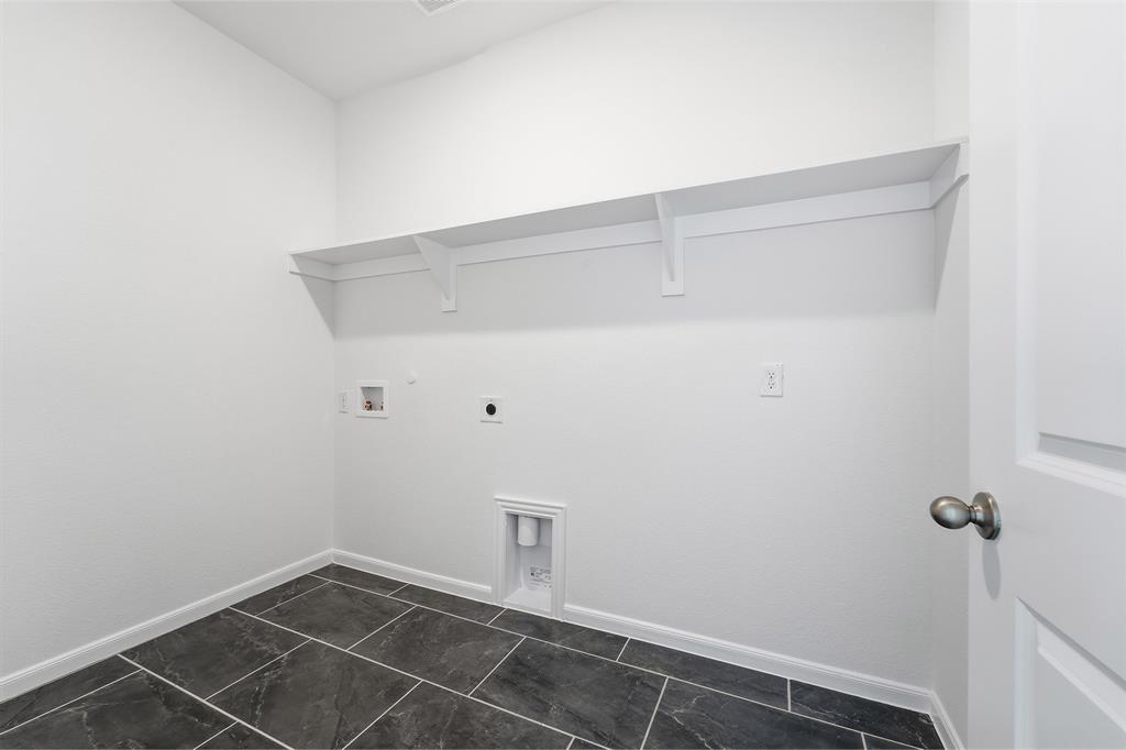 228 Charismatic Road Property Photo 23