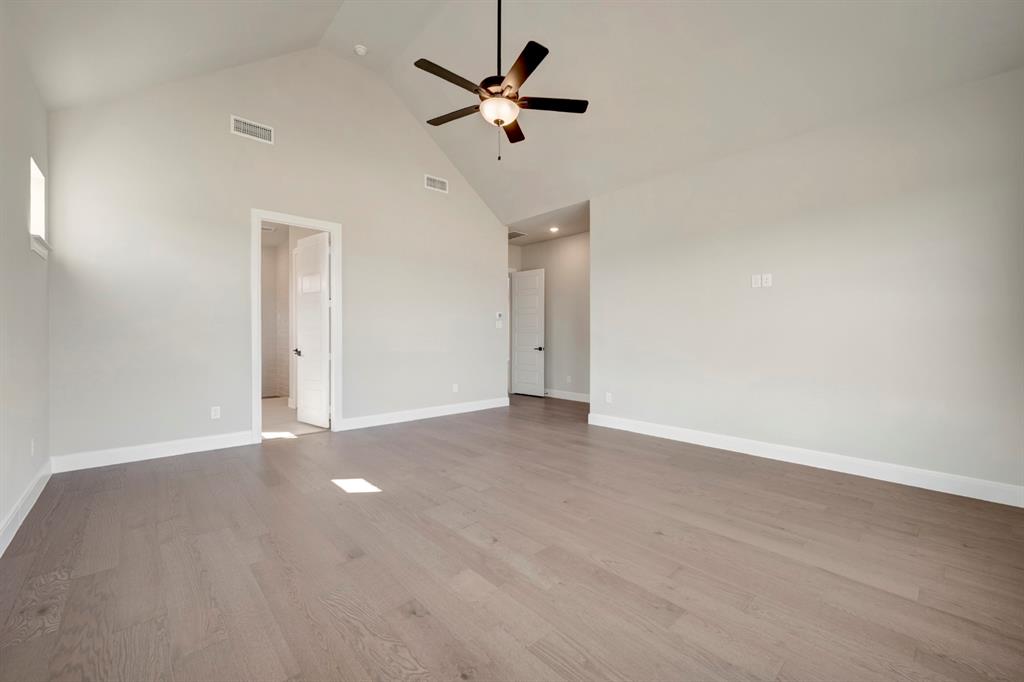 2108 Roaming Trail Property Photo 29
