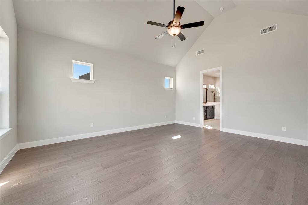 2108 Roaming Trail Property Photo 31