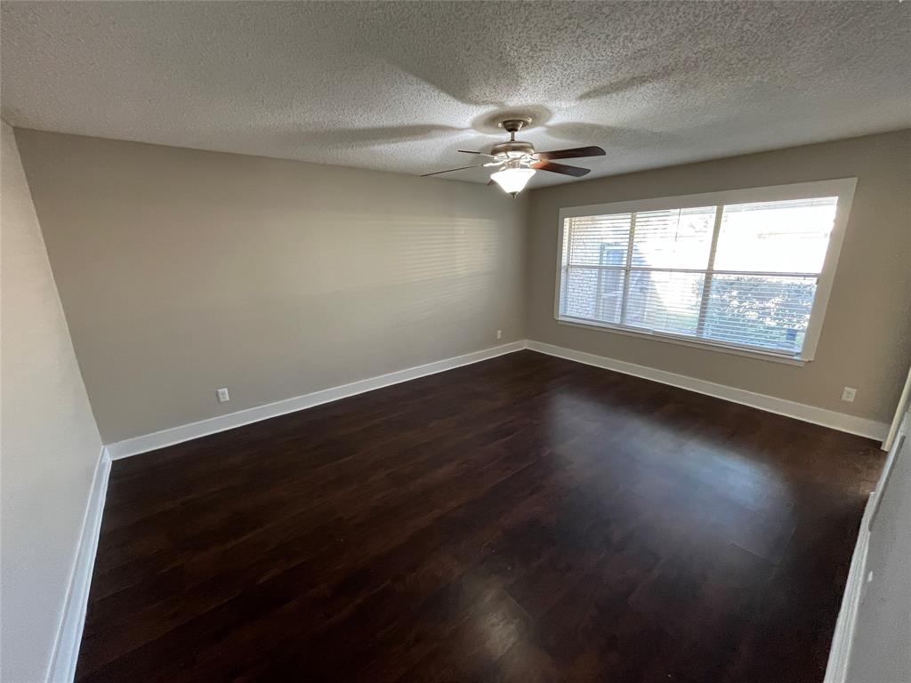 415 Towne House Lane Property Photo 15