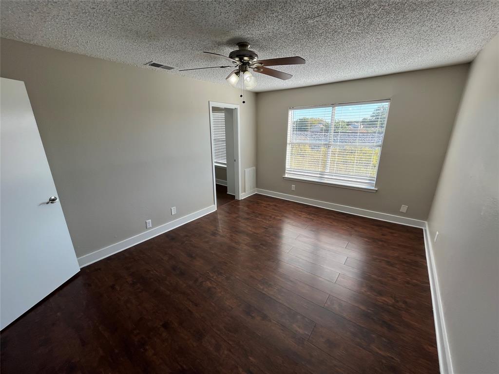 415 Towne House Lane Property Photo 20