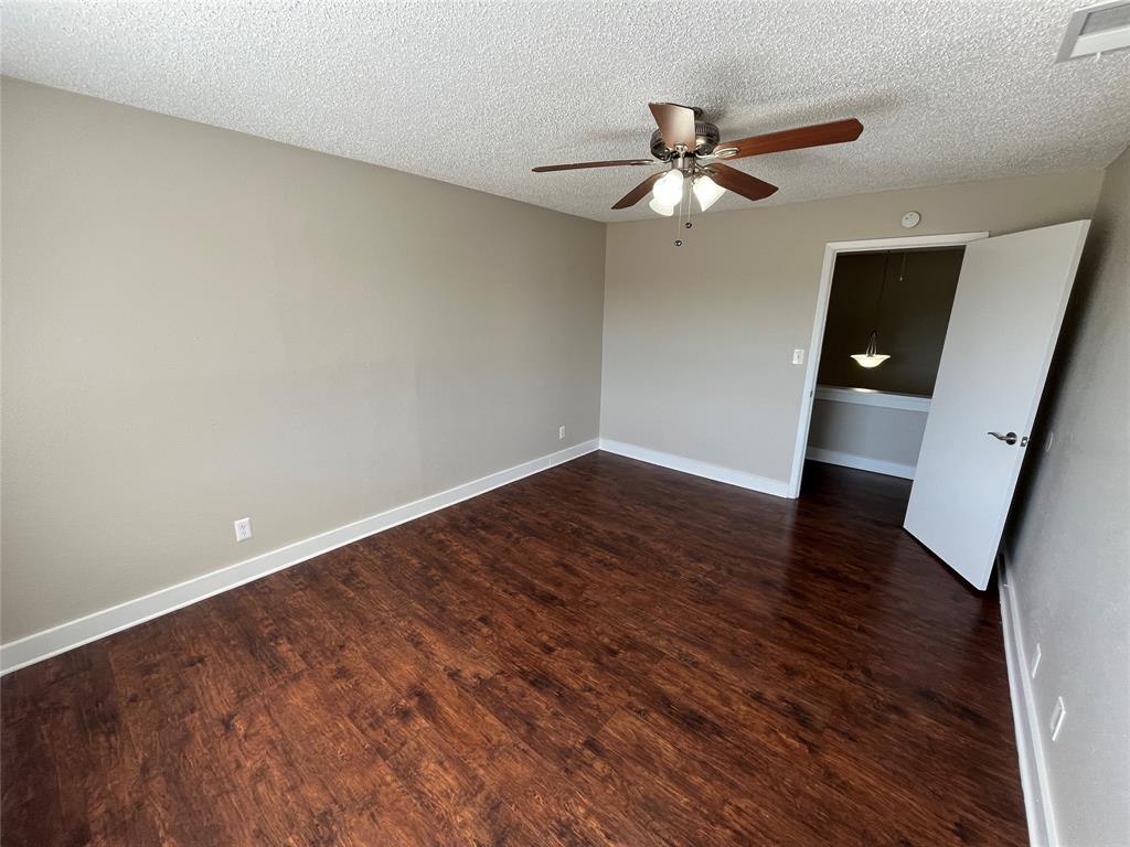 415 Towne House Lane Property Photo 21