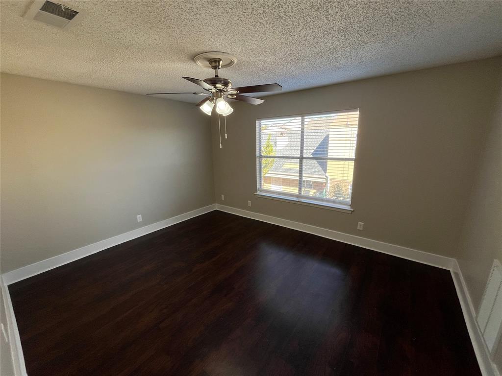 415 Towne House Lane Property Photo 22