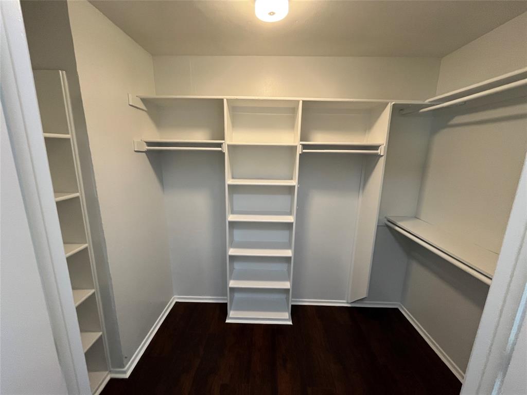 415 Towne House Lane Property Photo 25