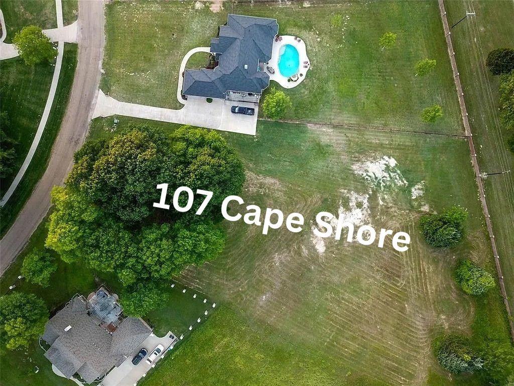 107 Cape Shore Drive Property Photo 6
