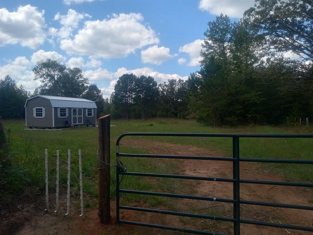 165 County Rd 2613 Property Photo 3