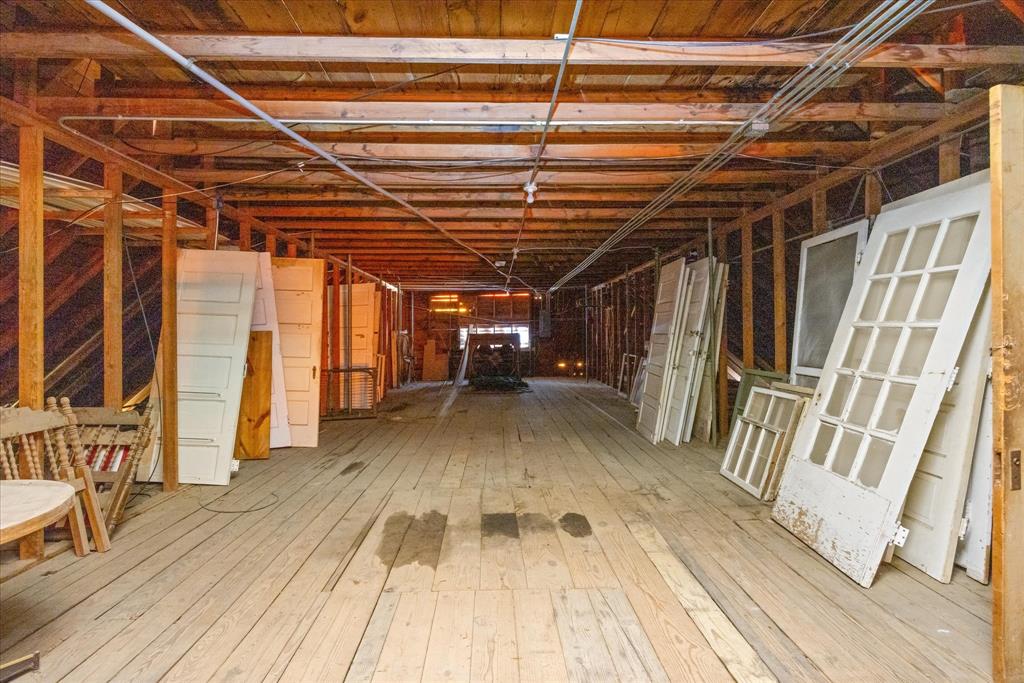 301 Ne Barnard Street Property Photo 12
