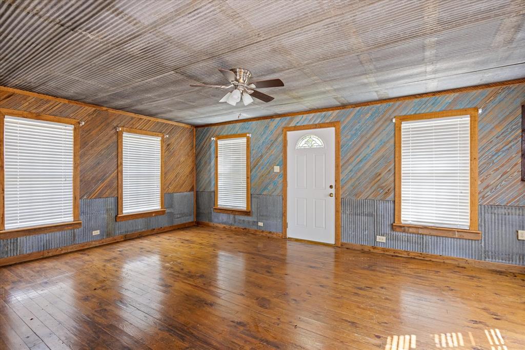 301 Ne Barnard Street Property Photo 16