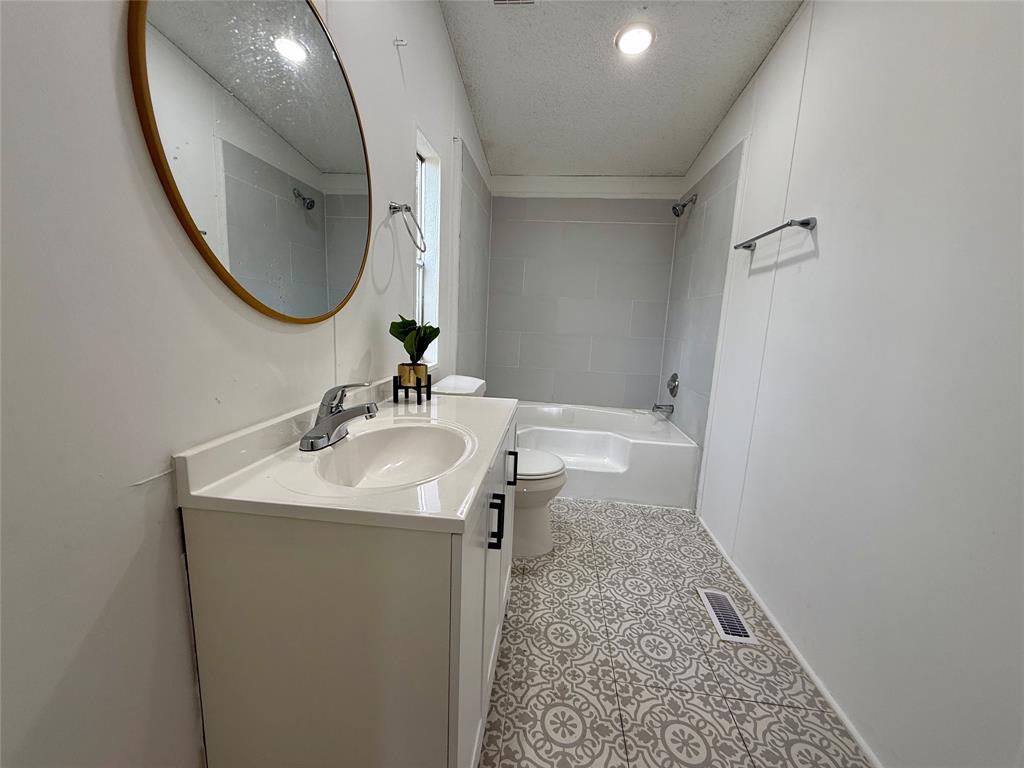 9123 Rodeo Drive Property Photo 8