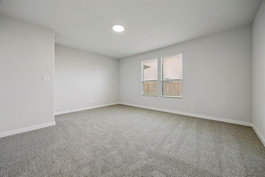 7624 Kingfisher Road Property Photo 17