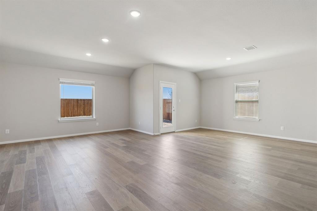 7620 Kingfisher Road Property Photo 13
