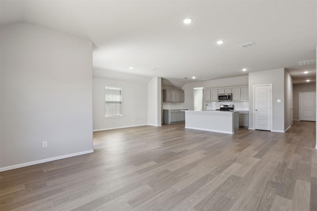 7620 Kingfisher Road Property Photo 14
