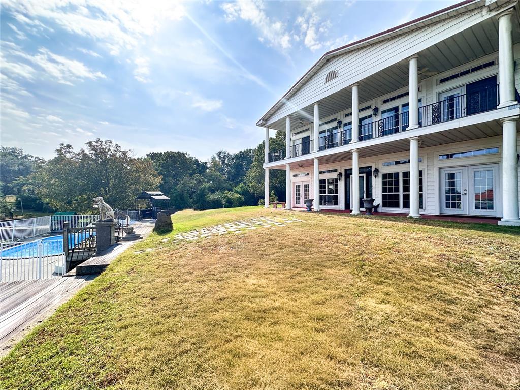 10637 Circle Point Property Photo 3