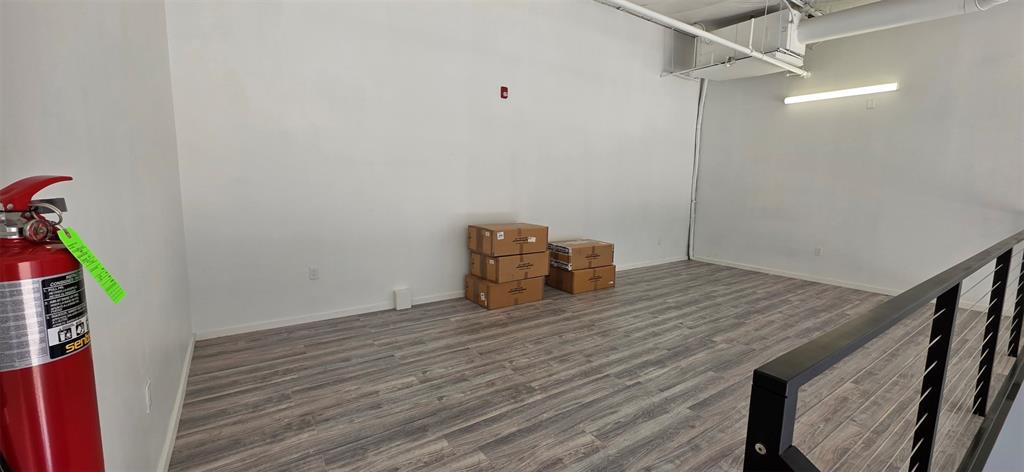 2137 Chelsea Road E3 Property Photo 6