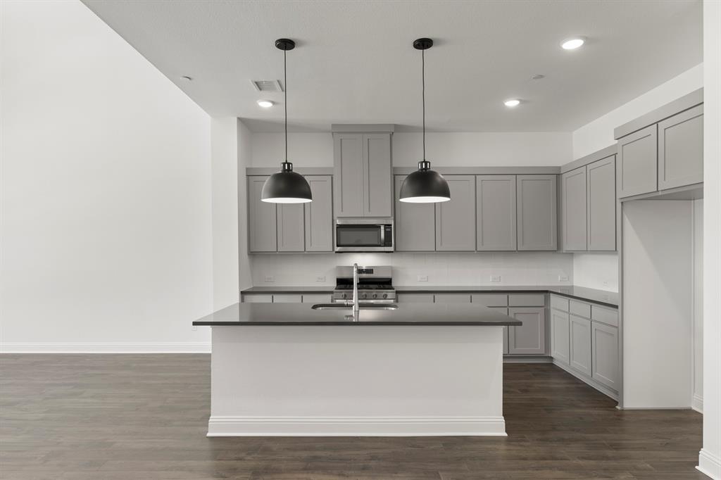 4429 Flowerpot Drive Property Photo 8