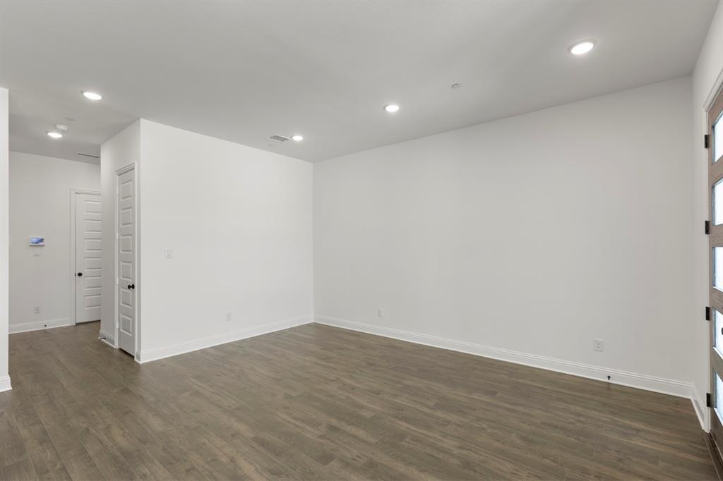 4429 Flowerpot Drive Property Photo 9