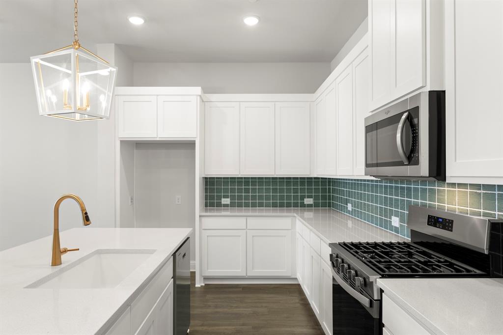 4433 Flowerpot Drive Property Photo 11