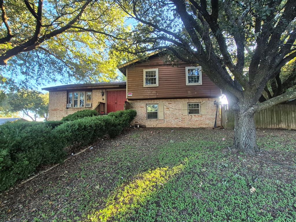 1302 N Bailey Street Property Photo 1