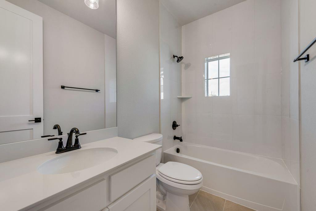 1259 Calebria Way Property Photo 26