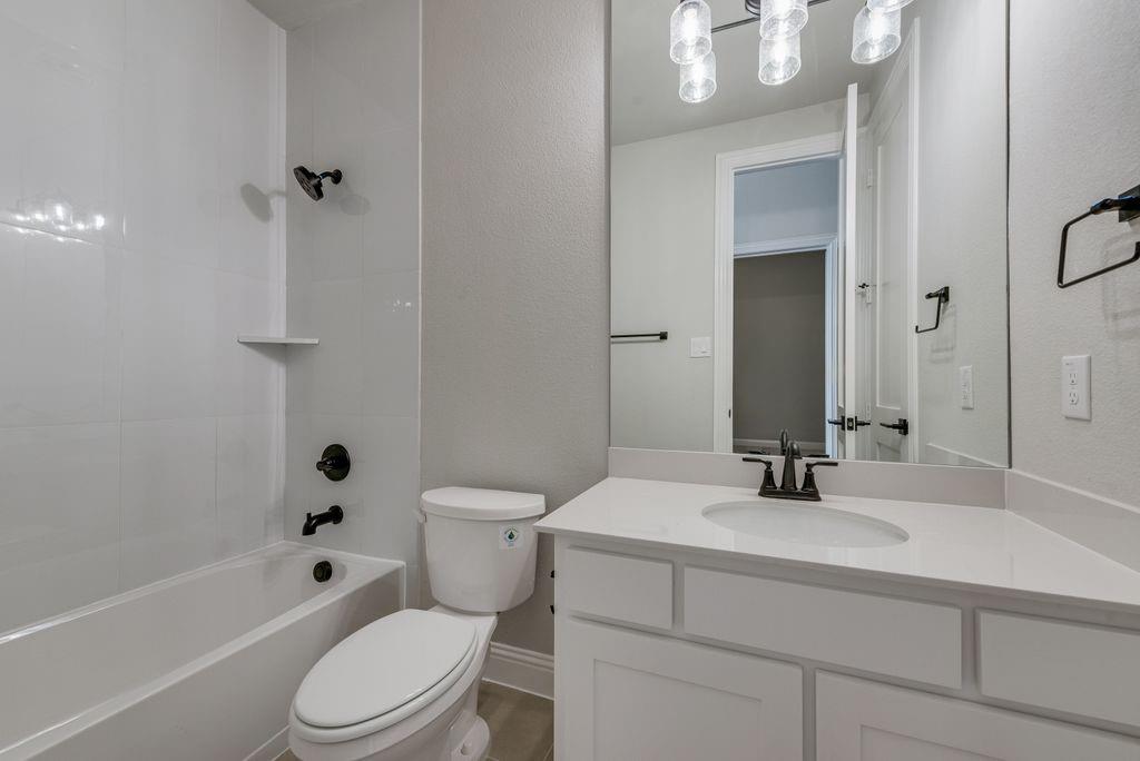 1259 Calebria Way Property Photo 28