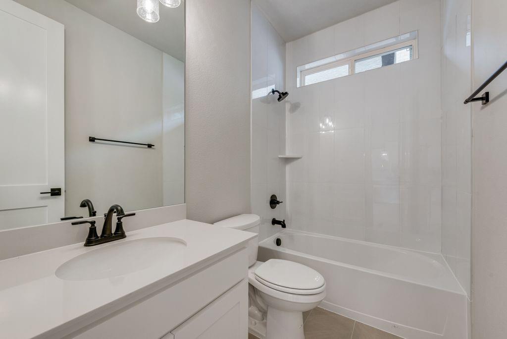 1259 Calebria Way Property Photo 30