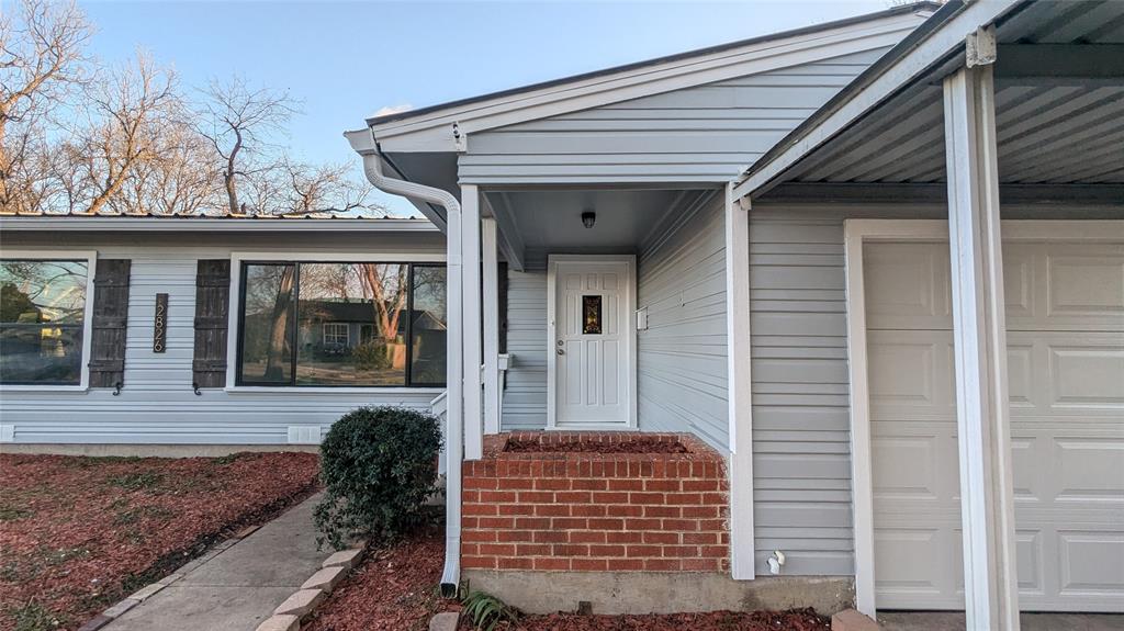 2826 Encino Drive Property Photo 2