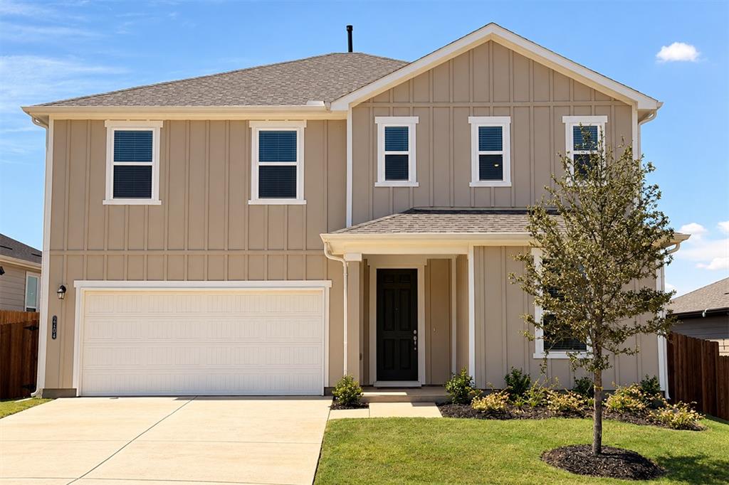 2704 Goldfinch Drive Property Photo 1