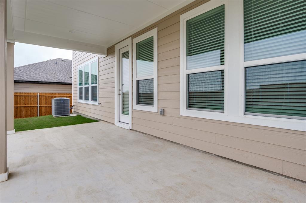 2704 Goldfinch Drive Property Photo 20