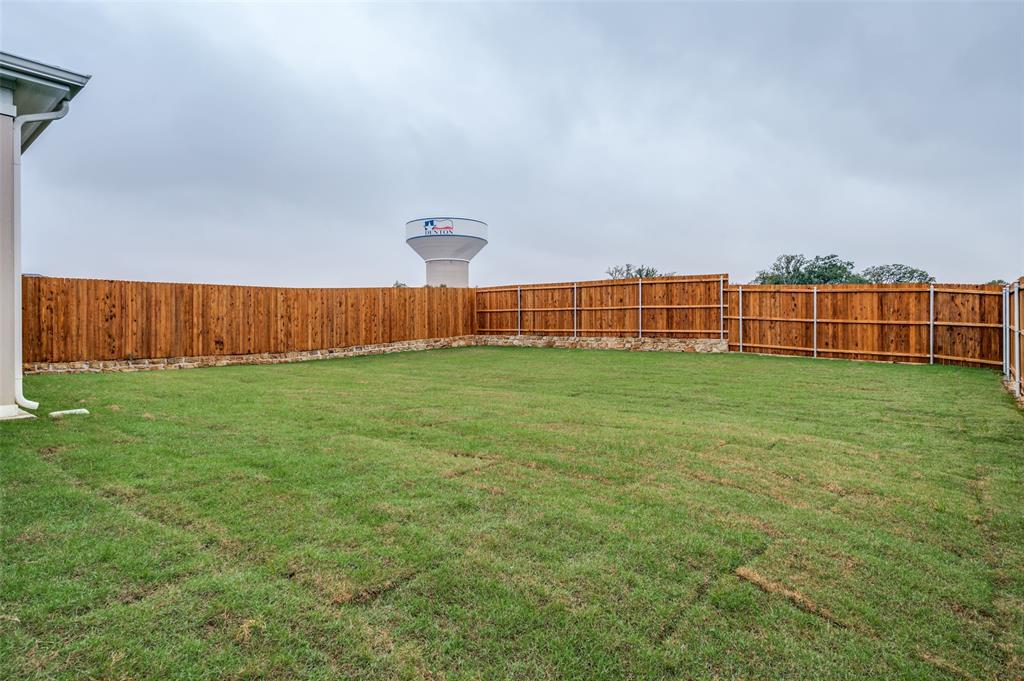 2704 Goldfinch Drive Property Photo 22