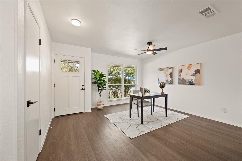 1000 Madrid Street Property Photo 10