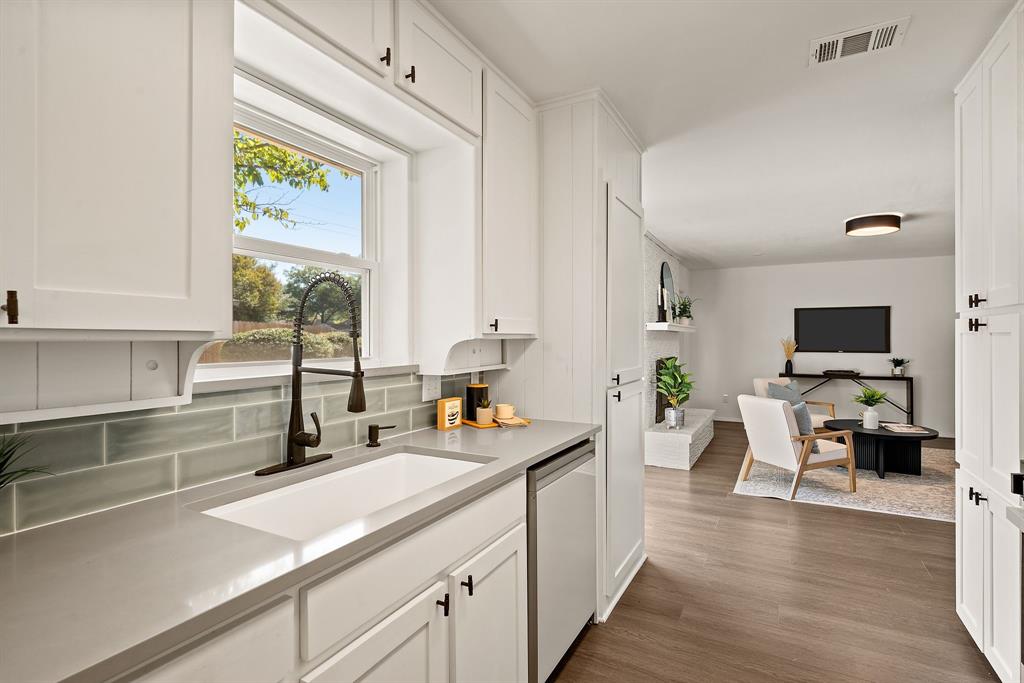 1000 Madrid Street Property Photo 14