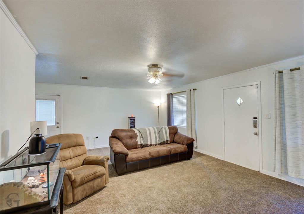 1408 Azalea Street Property Photo 6