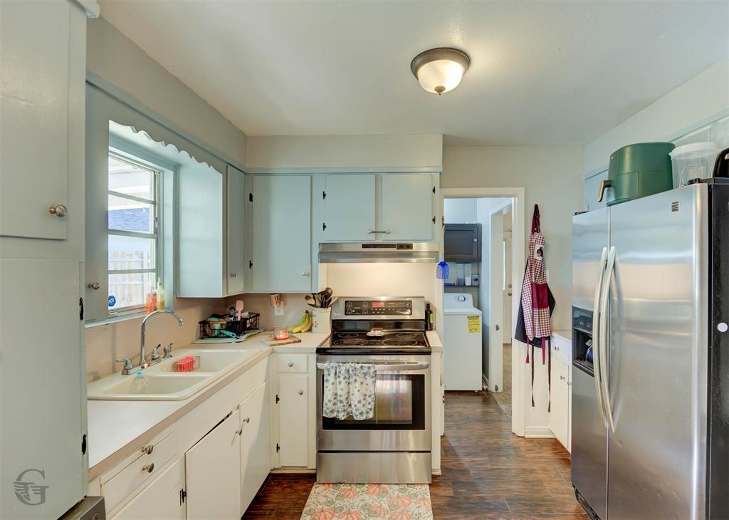 1408 Azalea Street Property Photo 8