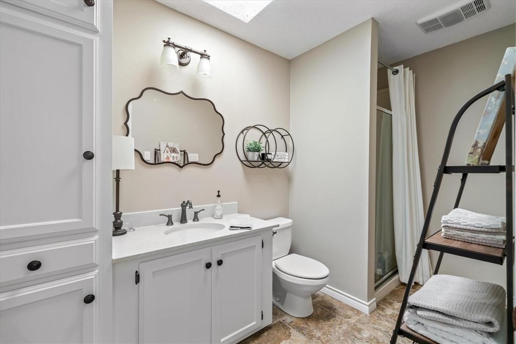 2523 Fm 90 Property Photo 29