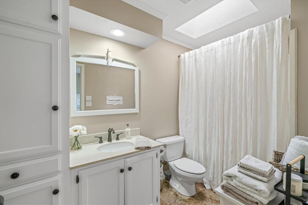 2523 Fm 90 Property Photo 31