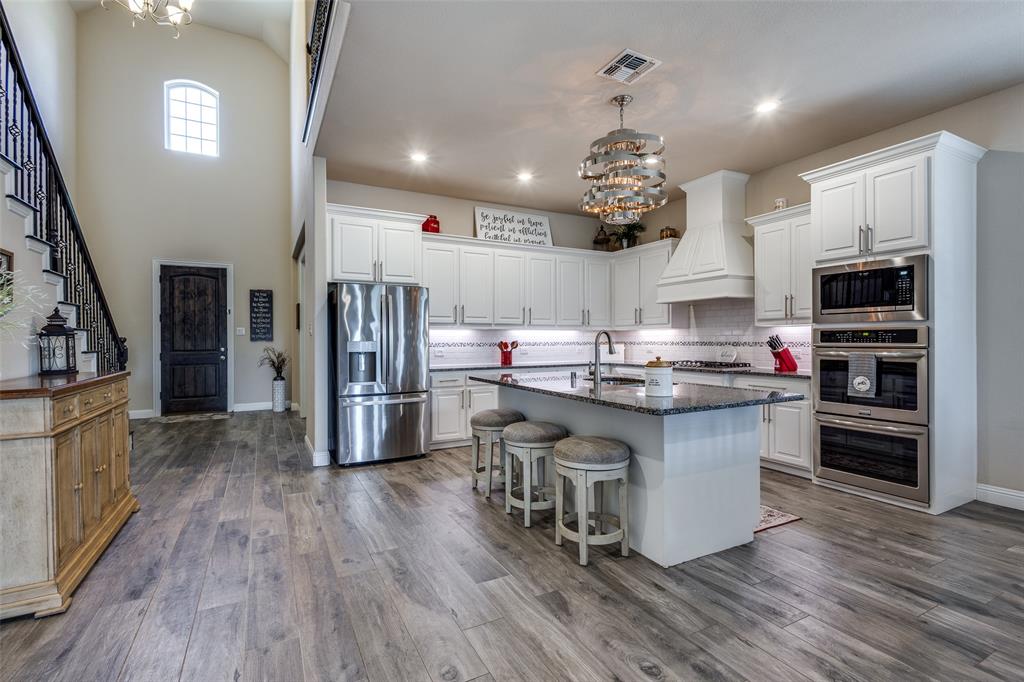 7701 Caddo Cove Property Photo 9