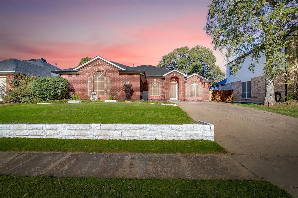 515 Deerwood Drive Property Photo 1