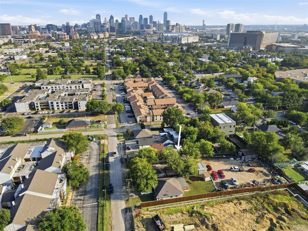 4611 Sylvester Street Property Photo 4